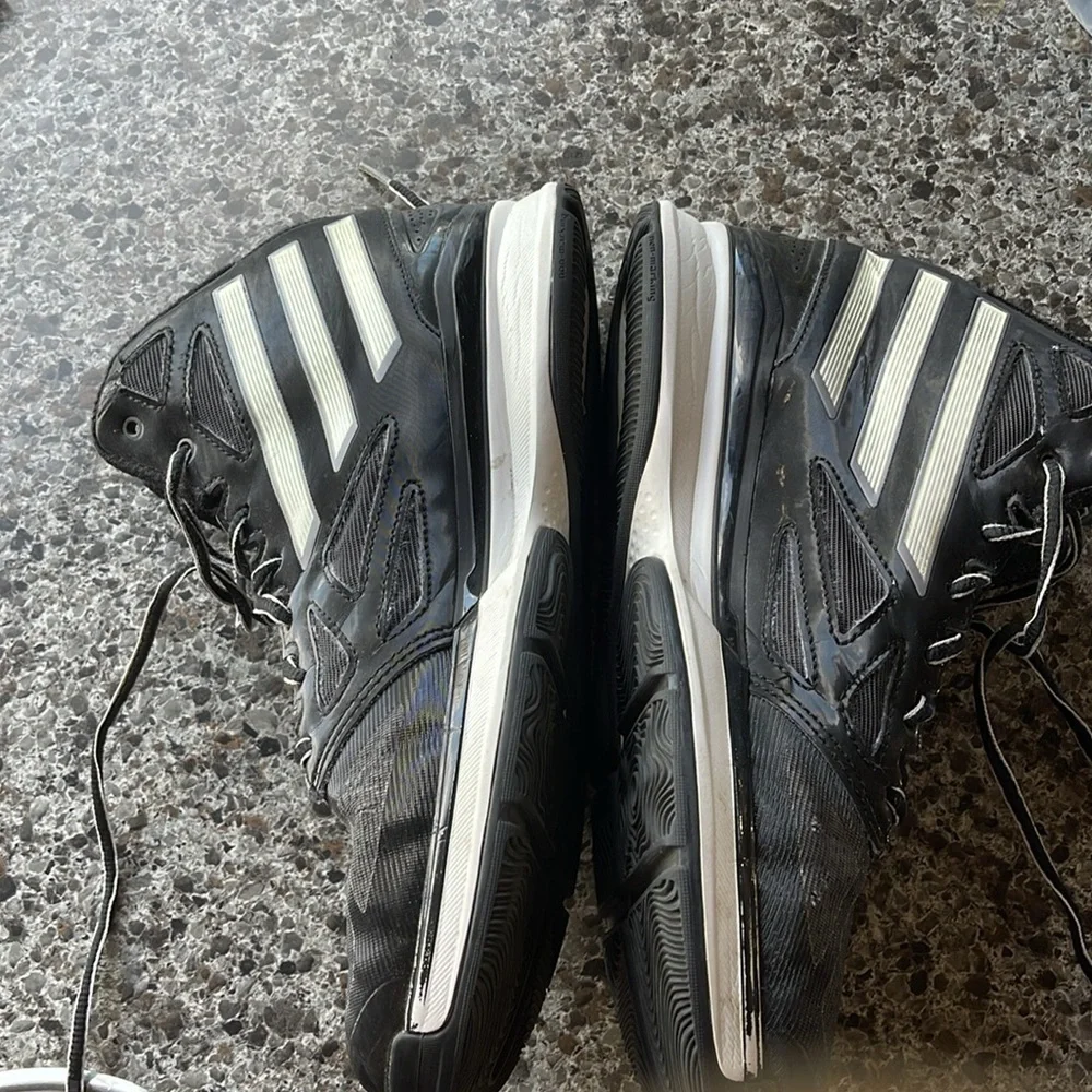 2013 Adidas Mad Basketball Shoes Sz 8.5 Mens Black, gray‎ & White. Worn on court